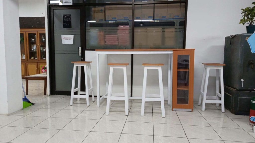 PEMBUATAN MEJA BAR