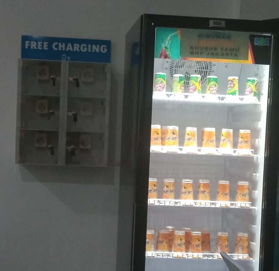 PEMBUATAN BOX CHARGING
