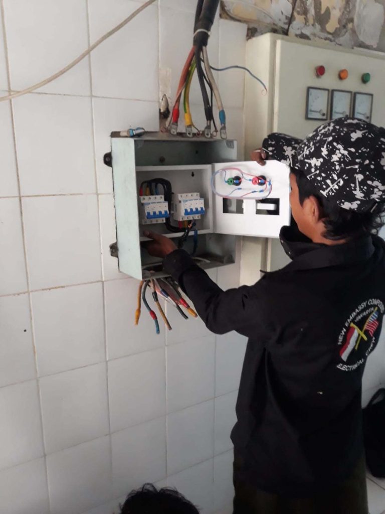 INSTALASI DAN PEMELIHARAAN LISTRIK