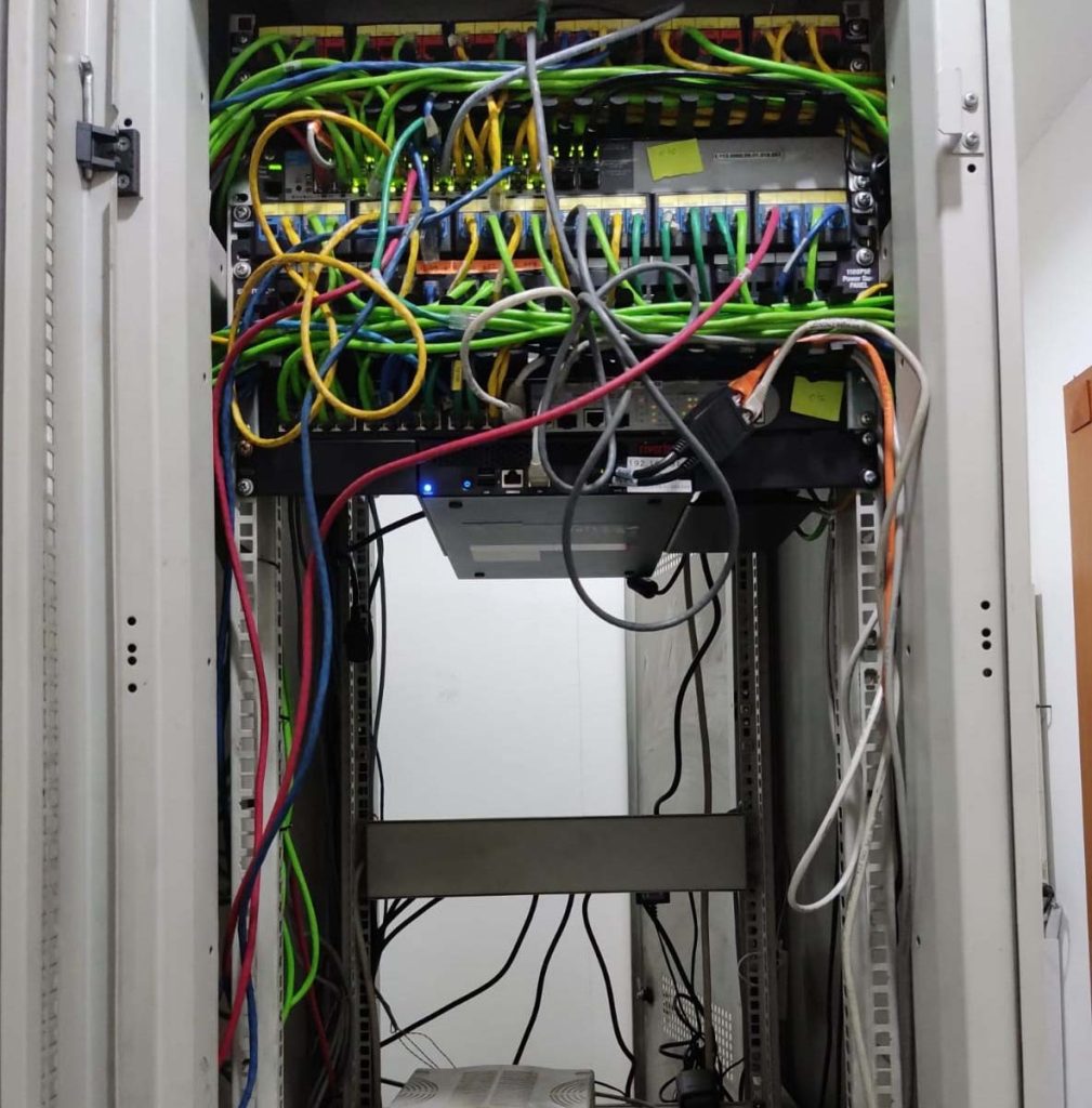 PEMELIHARAAN LOCAL AREA NETWORK